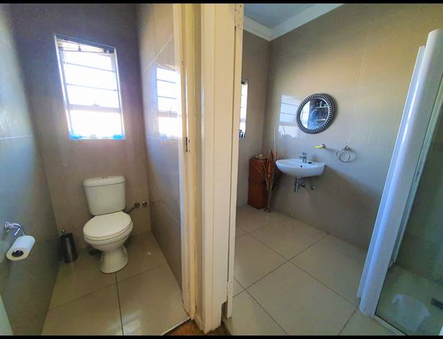 2 BEDROOM HOUSE TO LET IN GOODWOOD ESTATE